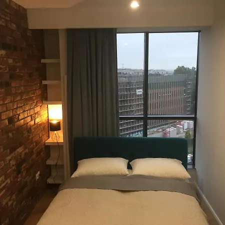 Center Luxury